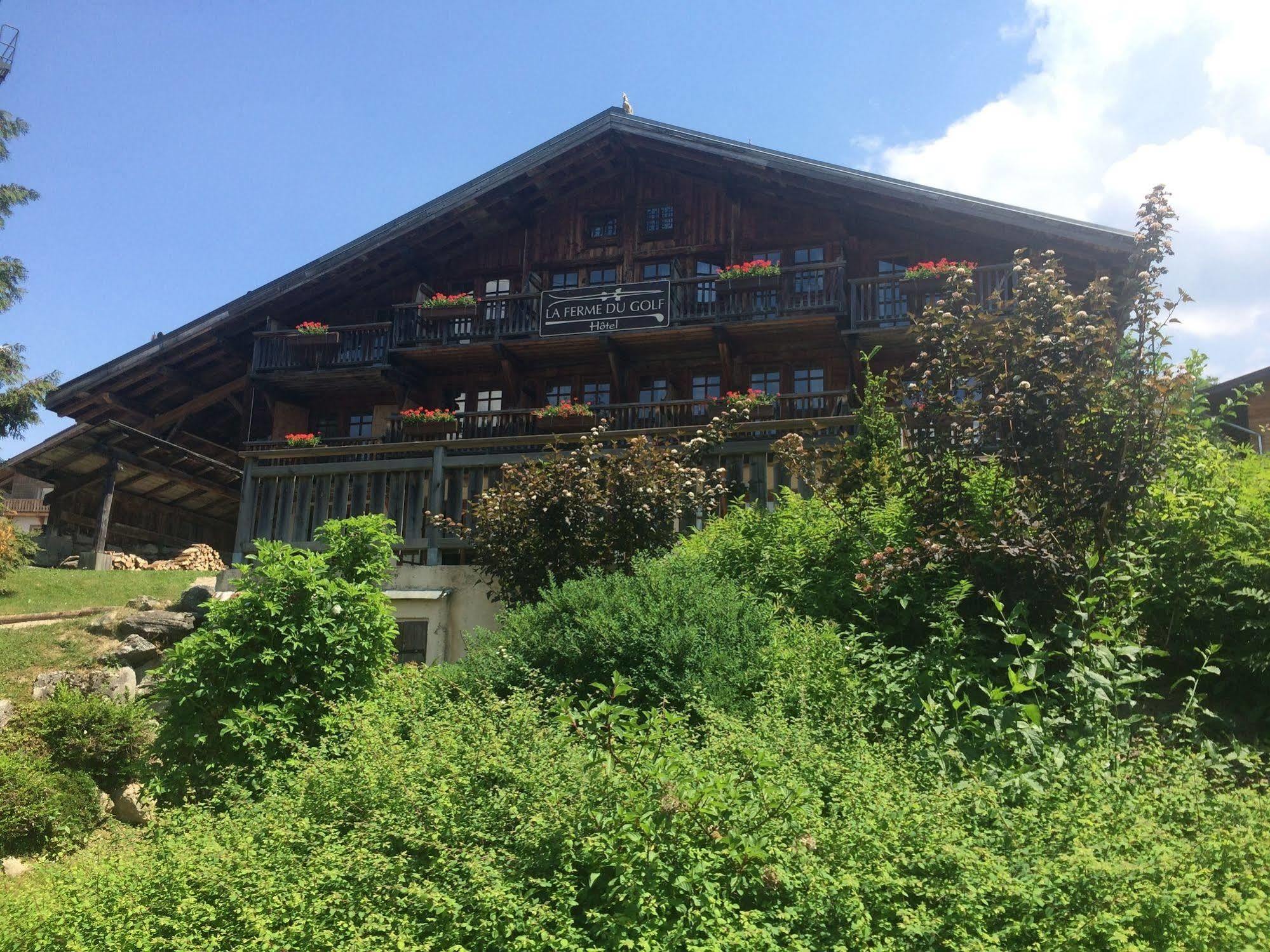 La Ferme Du Golf Hotel Megeve Bagian luar foto